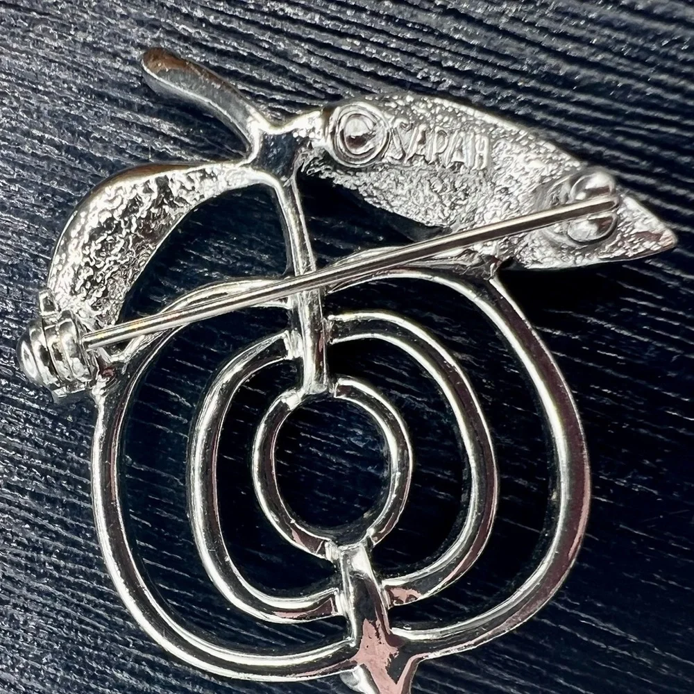 Vintage SARAH COVENTRY silver tone apple brooch pin